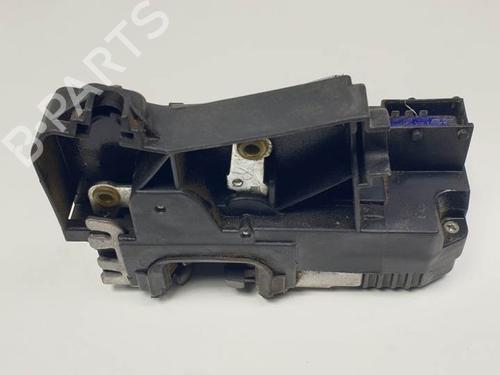 Front right lock OPEL VIVARO A Van (X83) 1.9 DTI (F7) | BP11383393C97 