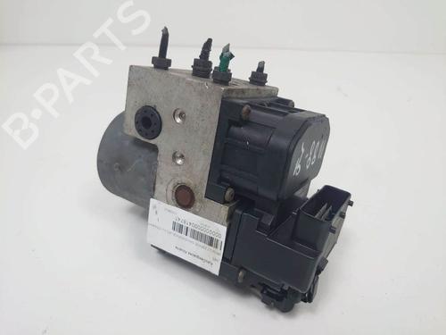 Used ABS pump ABS pump RENAULT ESPACE III (JE0_) 3.0 (JE0D) (167 hp) 8236992 8236992
