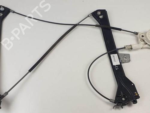 Rudehejsemekanisme ventre foran Rudehejsemekanisme ventre foran MERCEDES-BENZ CLK Convertible (A209) CLK 320 (209.465) (218 hp) 19775256 19775256