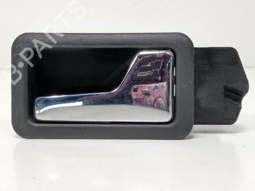 Used Front right interior door handle AUDI 100 C3 Saloon (443, 444) 2.3 E (133 hp) 8628191