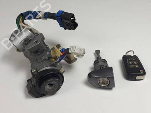 Used Electronic module HYUNDAI i30 Estate (FD) 1.6 CRDi (128 hp) 30998479