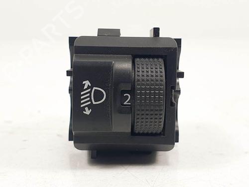 Used Headlight switch Headlight switch CITROËN C3 III (SX) 1.2 VTi 82 (82 hp) 15085876 15085876