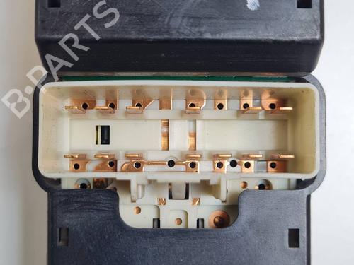 Left front window switch CHEVROLET CAPTIVA (C100, C140) 2.4 | BP36254365I27 - Image 2