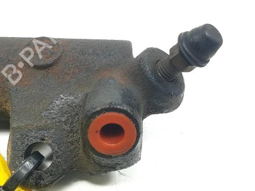 Clutch slave cylinder TOYOTA COROLLA (_E12_) 1.6 VVT-i (ZZE121_, ZZE121R) | BP29989796M113