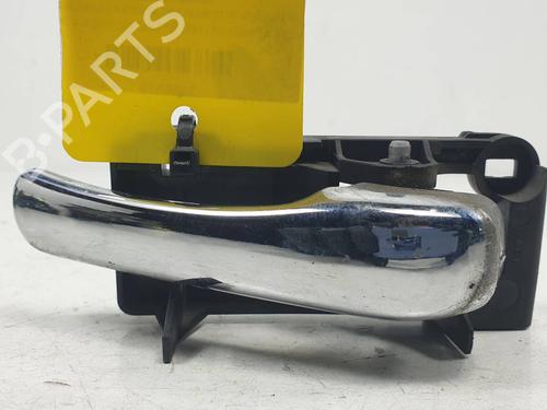 Used Front right interior door handle Front right interior door handle 34513834 34513834