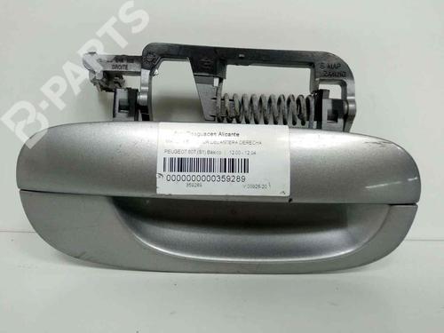 Used Front right exterior door handle Front right exterior door handle PEUGEOT 607 (9D, 9U) 2.2 HDi (133 hp) 7665909 7665909