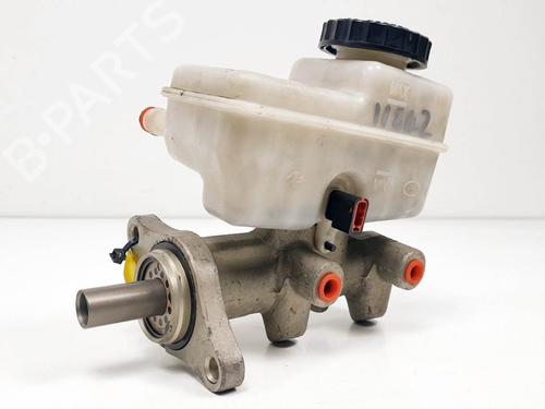 Used Brake master cylinder Brake master cylinder NISSAN NAVARA NP300 (D40) 2.5 dCi 4WD (D40TT, D40T, D40M, D40BB) (190 hp) 16197768 16197768