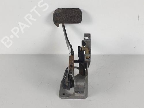 Used Break pedal Break pedal MERCEDES-BENZ E-CLASS T-Model (S210) E 230 T (210.237) (150 hp) 12392479 12392479