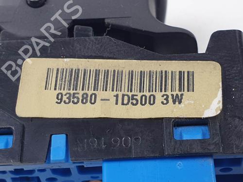 Right rear window switch KIA CARENS III MPV (UN) 2.0 CRDi 140 | BP27885575I28 - Image 3
