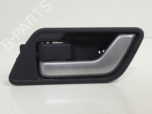 Used Rear left interior door handle Rear left interior door handle LAND ROVER RANGE ROVER SPORT I (L320) 2.7 D 4x4 (190 hp) 6893214 6893214