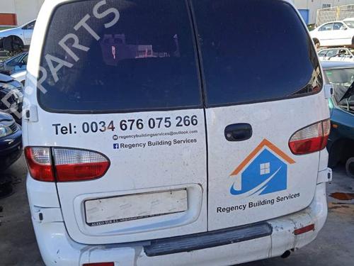 Left front indicator HYUNDAI H-1 / STAREX Bus (A1) 2.5 TD 4WD | BP8594304C32 
