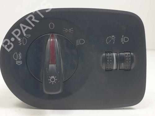 Used Headlight switch Headlight switch 37668948 37668948