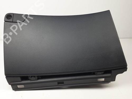 Used Glove box HYUNDAI i40 I (VF) 1.6 CRDi (116 hp) 28066097