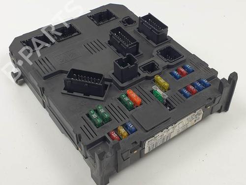 Used Fuse box PEUGEOT 206 CC (2D) 1.6 16V (2DNFUF, 2DNFUR) (109 hp) 28027680