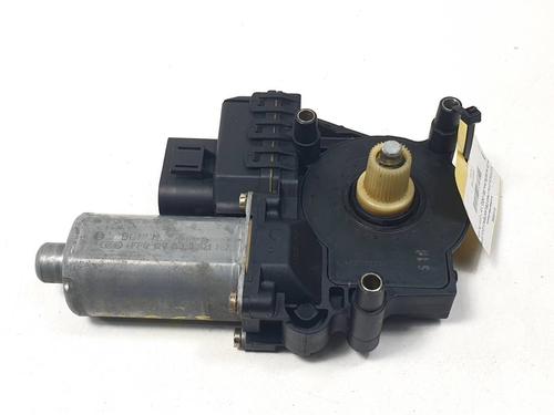 Left front window motor AUDI A4 B5 (8D2) 1.8 T | BP39745696E21 - Image 2