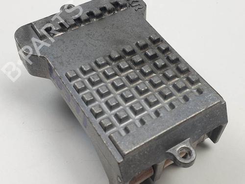 Used Heater resistor Heater resistor MERCEDES-BENZ CLS (C219) CLS 320 CDI (219.322) (224 hp) 28060812 28060812