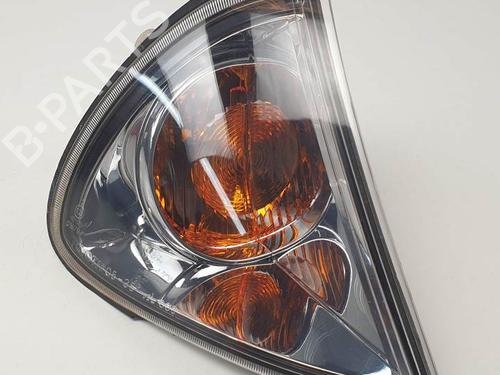 Used Right front indicator TOYOTA AVENSIS (_T22_) 2.0 D-4D (CDT220_, CDT220R) (110 hp) 25258204