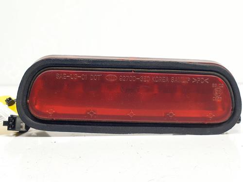 Used Third brake light KIA SORENTO I (JC) 2.5 CRDi 4WD (140 hp) 16500093