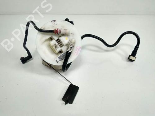 Used Fuel pump FORD FOCUS I Turnier (DNW) 1.8 TDCi (100 hp) 8263849