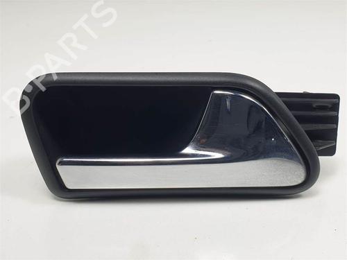 Used Front right interior door handle Front right interior door handle VW TOURAN (1T1, 1T2) 2.0 FSI (150 hp) 10741205 10741205