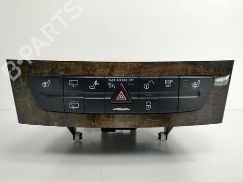 Used Warning switch Warning switch MERCEDES-BENZ E-CLASS T-Model (S211) E 220 T CDI (211.206) (150 hp) 7246410 7246410
