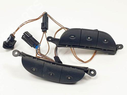 Used Steering wheel controls OPEL ZAFIRA A MPV (T98) 1.6 16V (F75) (101 hp) 22614510