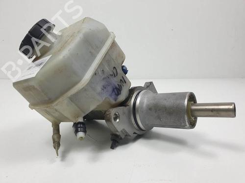 Used Brake master cylinder Brake master cylinder VW CRAFTER 30-50 Van (2E_) 2.5 TDI (136 hp) 12374713 12374713