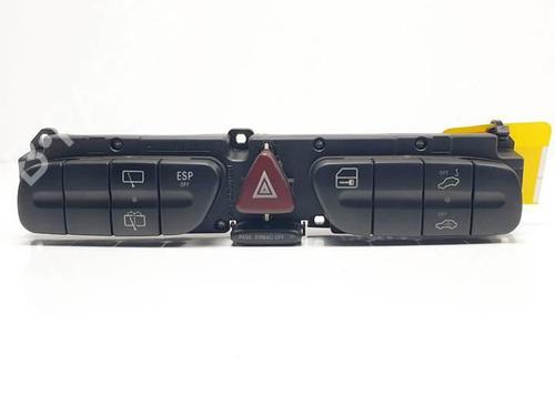 Used Warning switch Warning switch MERCEDES-BENZ C-CLASS T-Model (S203) C 180 Kompressor (203.246) (143 hp) 18262497 18262497