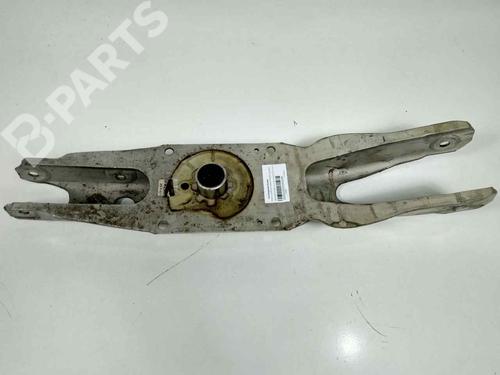 Used Left rear suspension arm Left rear suspension arm MERCEDES-BENZ GLA-CLASS (X156) GLA 220 CDI (156.903) (170 hp) 7351025 7351025