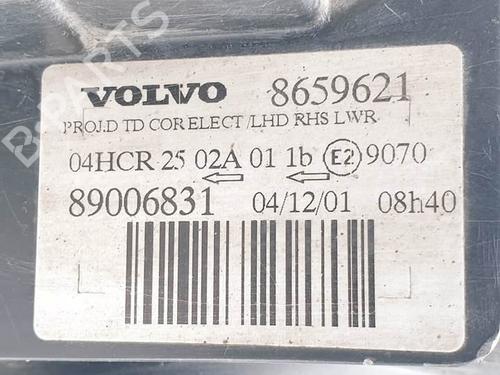 Right headlight VOLVO S60 I (384) 2.4 T | BP25285676C29 