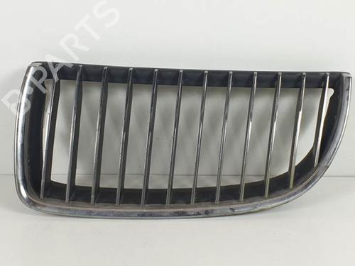 Used Grille BMW 3 (E90) 318 i (129 hp) 13546231