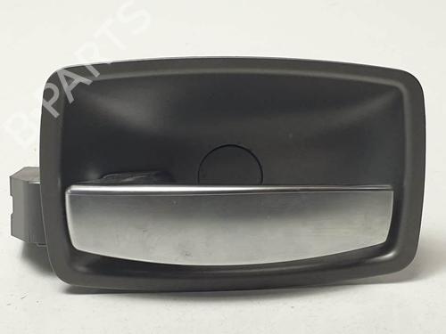 Used Front left interior door handle Front left interior door handle 25121064 25121064