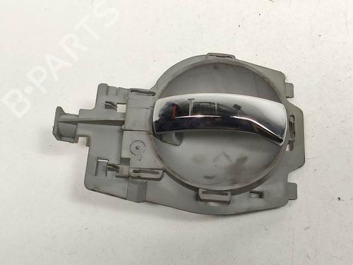 Used Front right interior door handle Front right interior door handle CITROËN C3 Pluriel (HB_) 1.6 (109 hp) 9045488 9045488