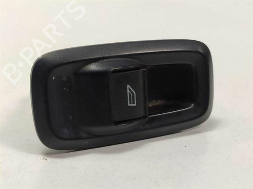 Used Right front window switch Right front window switch FORD FIESTA VI (CB1, CCN) 1.4 TDCi (70 hp) 9675939 9675939