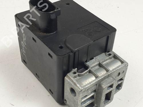Used Electronic module RENAULT SCÉNIC II (JM0/1_) 1.5 dCi (JM1E, JM16) (106 hp) 28448212