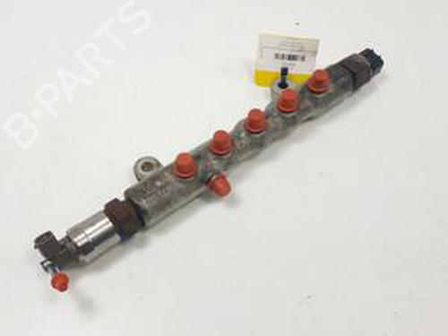 Einspritzleiste für LEXUS IS II (_E2_) 220d (ALE20) (177 hp) 31272368