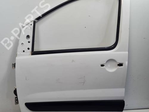 Used Left front door Left front door FIAT SCUDO Van (270_, 272_) 1.6 D Multijet (90 hp) 31240580 31240580