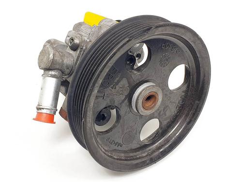 Used Steering pump Steering pump TOYOTA AURIS (_E18_) 1.4 D-4D (NDE180_, NDE180R) (90 hp) 16748898 16748898