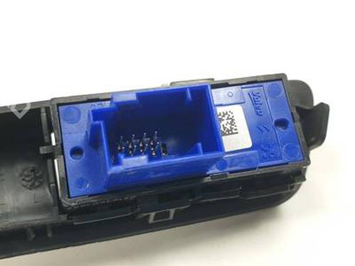 Switch PEUGEOT 2008 I (CU_) 1.2 THP 110 / PureTech 110 | BP30450612I30