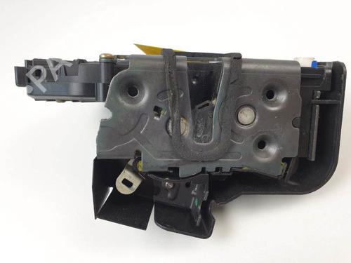rear-right-lock-land-rover-discovery-iii-l319-2004-2005-2006-2007-2008-2009-25144630 main image