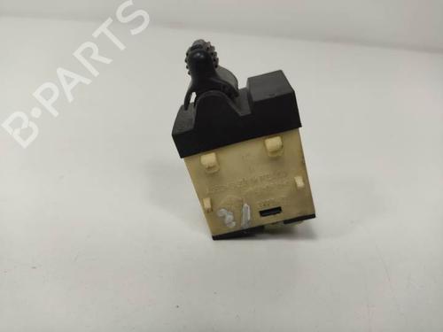 Used Right front window switch JEEP CHEROKEE (KJ) 2.8 CRD 4x4 (150 hp) 8596143