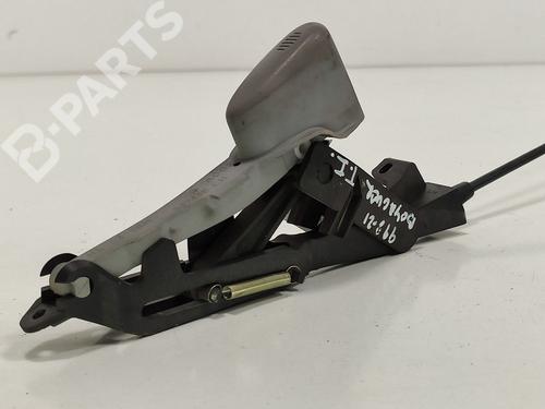 Used Rear left interior door handle Rear left interior door handle CHRYSLER VOYAGER II (ES) 3.0 (141 hp) 8528481 8528481