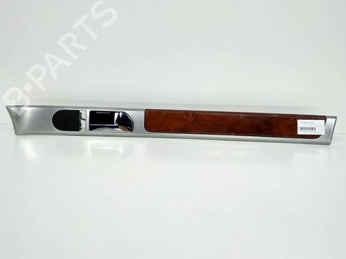 Used Front right interior door handle Front right interior door handle VW TOUAREG (7LA, 7L6, 7L7) 3.2 V6 (220 hp) 7298009 7298009