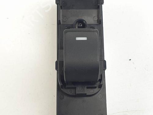 Used Right rear window switch Right rear window switch MAZDA CX-5 (KE, GH) 2.0 (KEEFW) (165 hp) 24817182 24817182