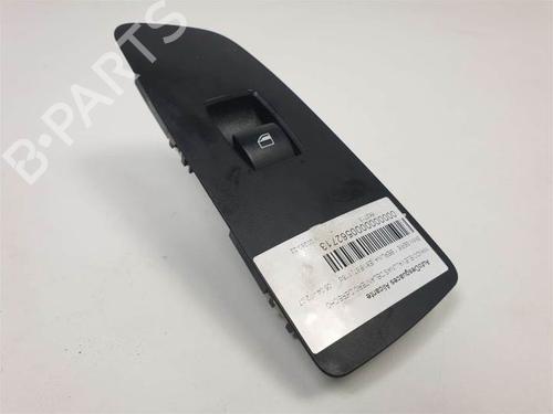Used Right front window switch BMW 1 (E87) 118 d (122 hp) 9698936