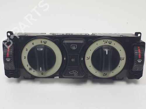 Used Climate control MERCEDES-BENZ CLK (C208) CLK 200 (208.335) (136 hp) 25117356