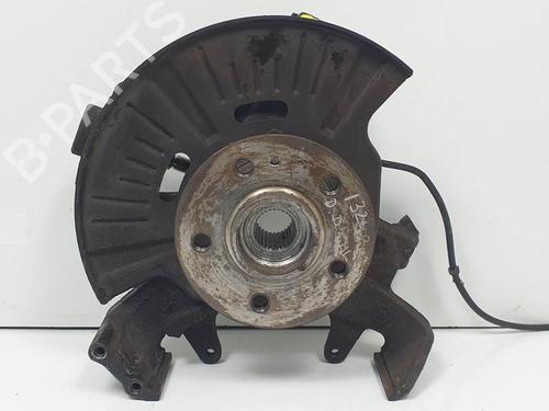 Used Right front steering knuckle Right front steering knuckle MERCEDES-BENZ M-CLASS (W163) ML 320 (163.154) (218 hp) 16526091 16526091