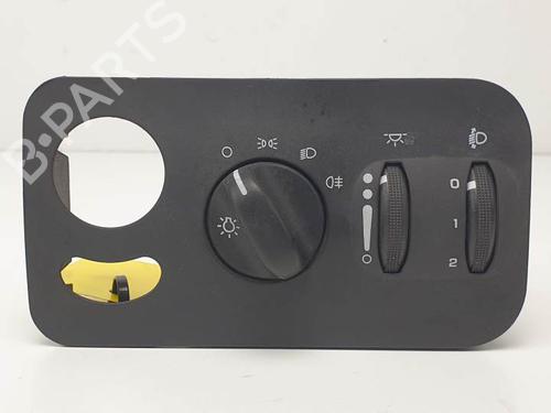 Used Headlight switch CHRYSLER VOYAGER IV (RG, RS) 2.8 CRD (150 hp) 21011377