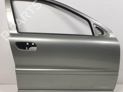 right-front-door-volvo-v70-ii-285-1999-2000-2001-2002-2003-2004-2005-2006-2007-2008-24947466 main image