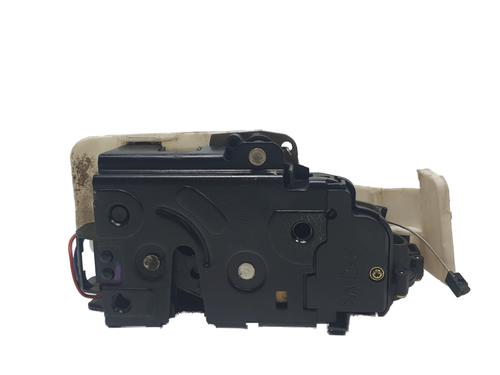 front-left-lock-vw-passat-b55-3b3-2000-2001-2002-2003-2004-2005-37457850 main image